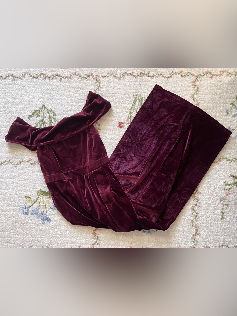 Lulus Off-Shoulder Velvet Dress